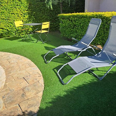 Appartement Paisible Avec Jardin & Piscine Albion Kültér fotó