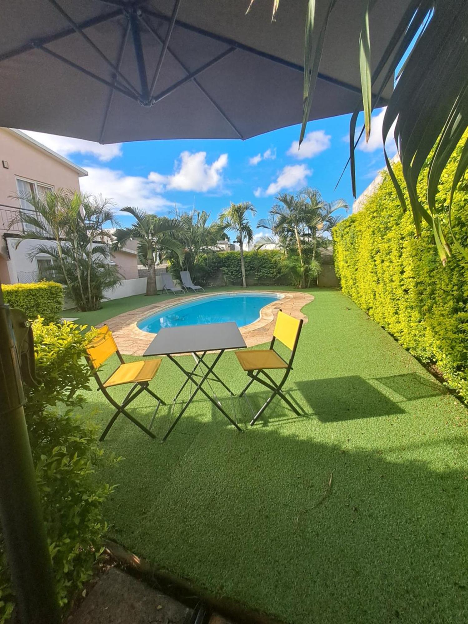 Appartement Paisible Avec Jardin & Piscine Albion Kültér fotó